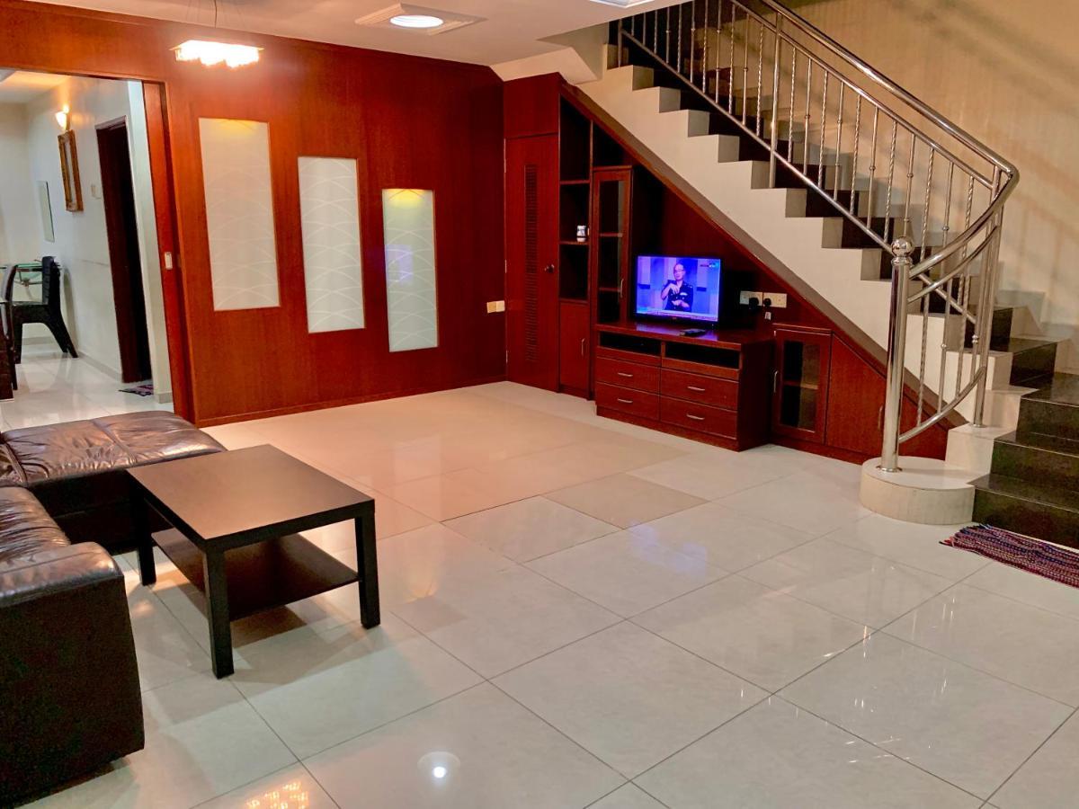 Awani Homestay Seberang Jaya Permatang Janggus Esterno foto